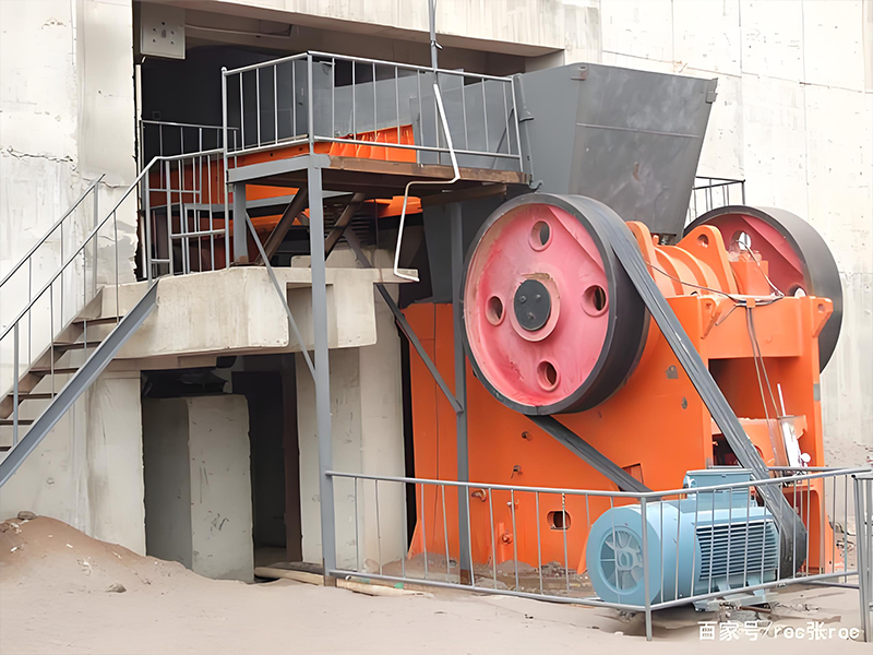 顎式破碎機的維護與保養(yǎng) 1 颚式破碎机